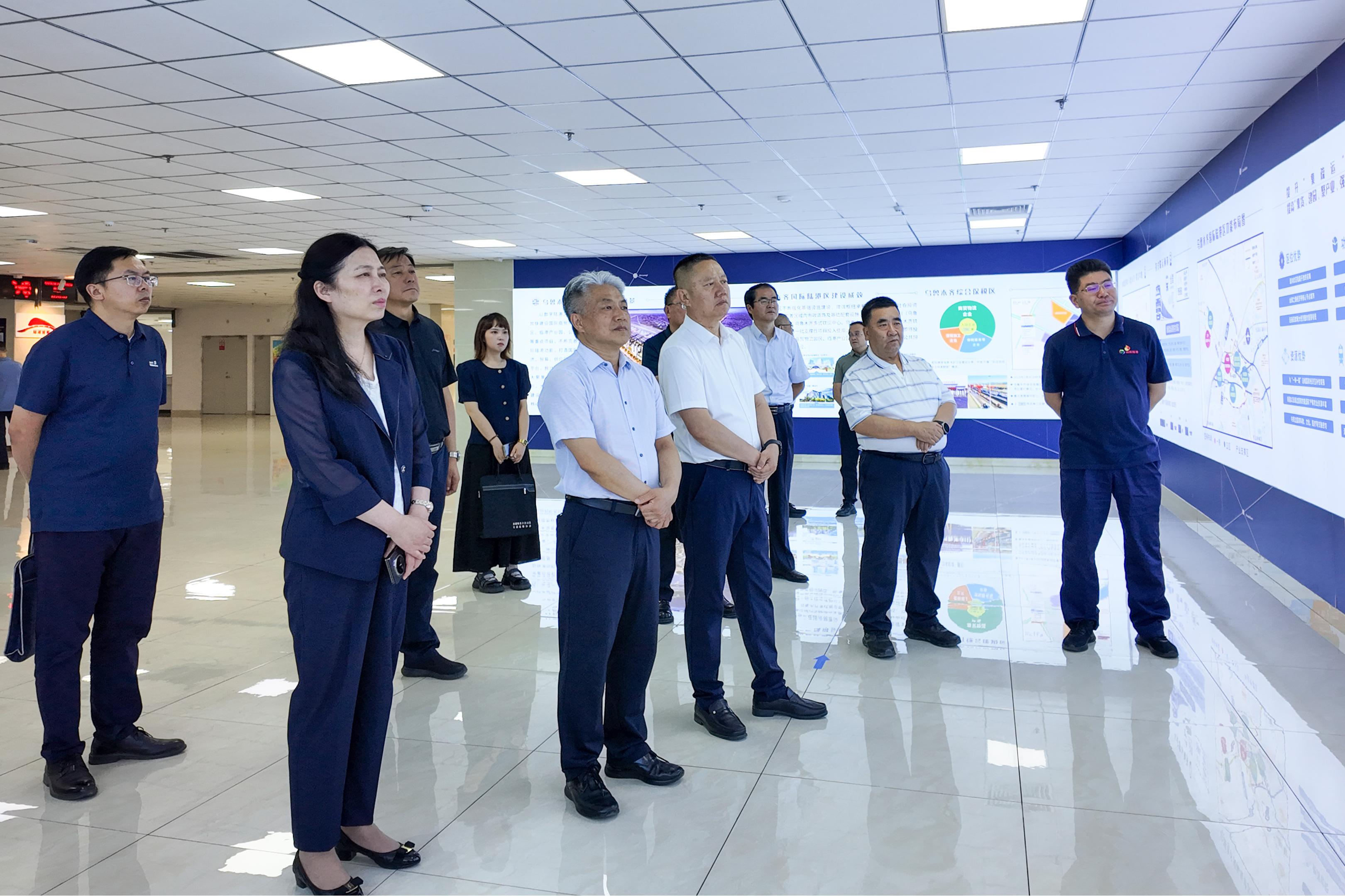 【拜访交流 共促发展】李茂文会长一行 拜访中国铁路乌鲁木齐局集团有限公司
